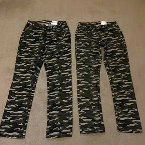 NWT Kid Girl Arizona Camouflage skinny jeans - two pairs